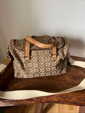 Coach Signature Canvas Messenger in Brown and Tan